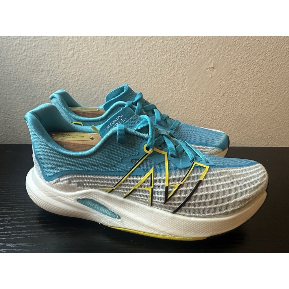 New Balance FuelCell Rebel v2 Women Size 7.5 White Blue Virtual Sky Running Shoe